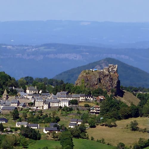 Apchon, Cantal, France