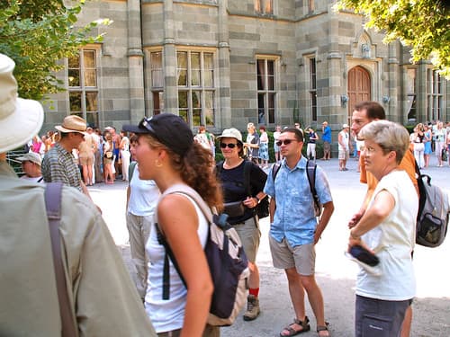 Ukraine, Yalta Natasha and her French flock of tourists, we met this group on Pip Ivan
