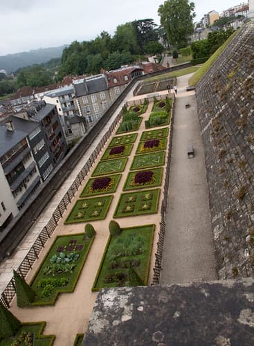 Garden Pau Castle