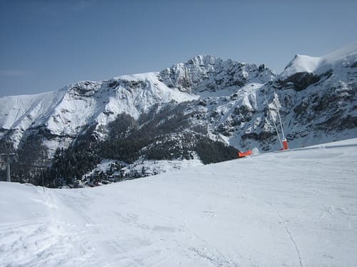 skiing at Gourette resort