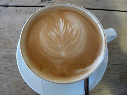 Cafe Nia latte