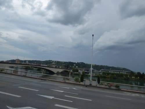 On the coach leaving Vienne - Quai Pajot - Pont routier de Lattre de Tassigny and Musee Gallo - Romain