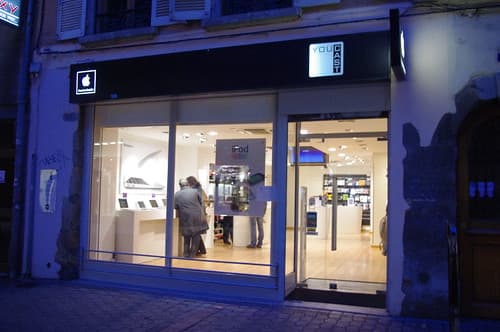 Apple store - Grenoble, France