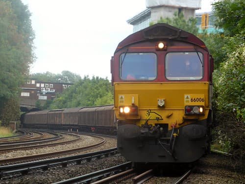 66006 Dollands Moor to Wembley 6B20 (6B41) Evian and Volvic eau minerale Danone bottled mineral water from France for Daventry