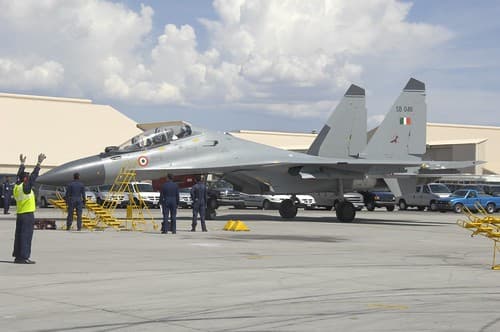 Indian Air Force maintainers prepare their Sukhoi Su-30MKI (NATO reporting name: "Flanker-H")