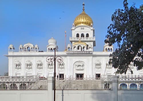 Le Gurdwara Bangla Sahib, sanctuaire sikh (New Delhi, Inde)