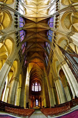 Cathedrale des Rois de France