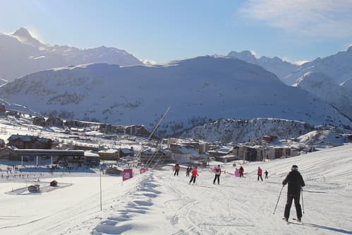 Skiing down Marcel's Farm to Alpe D'Huez