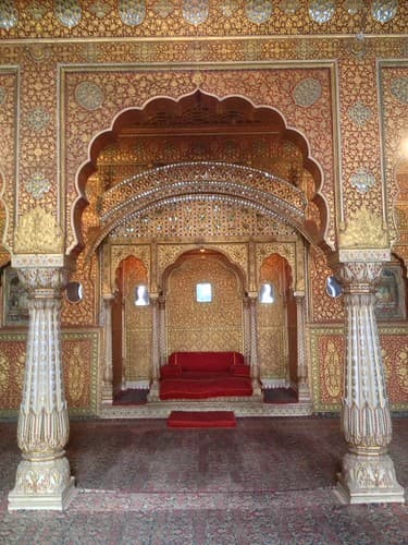 Salle d'audience dans le fort Junagarh (Bikaner, Inde)