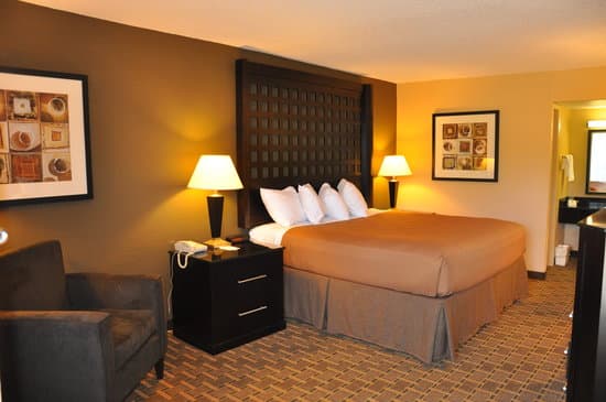 SUPER 8 MOTEL FORNEY – vue 2