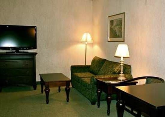 HOLIDAY INN LUFKIN – vue 3
