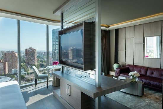 DIEGO DE VELAZQUEZ HOTEL SANTIAGO – vue 2