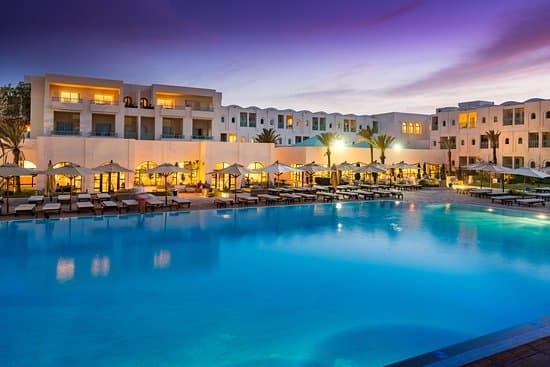 Movenpick Ulysse Palace Et Thalasso 5* – vue 3