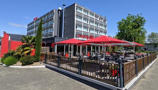 HOTEL CAMPANILE VILLEFRANCHE SUR SAONE – vue 3