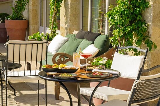 HOTEL LA BASTIDE DE GORDES &AMP; SPA – vue 3