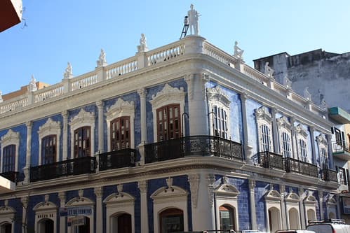 Casa de los Azulejos