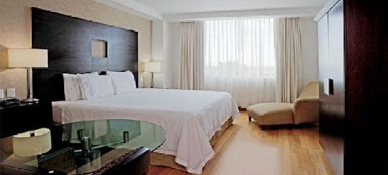 HOLIDAY INN EXPRESS VILLAHERMOSA TABASCO 2000 – vue 3