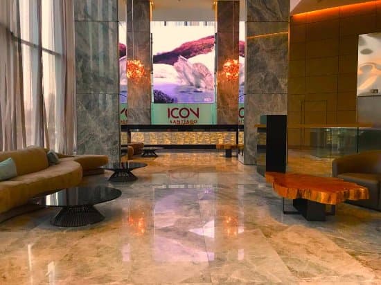 DIEGO DE VELAZQUEZ HOTEL SANTIAGO – vue 3