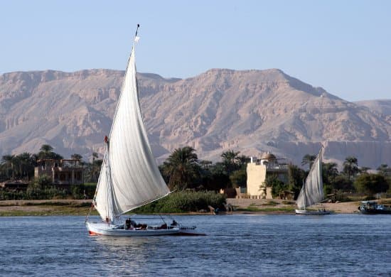 IBEROTEL HOTEL LUXOR – vue 2