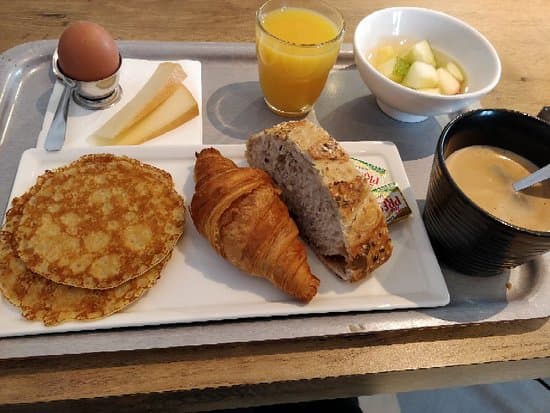 HOTEL APOLLO GARE DU NORD (EUROSTAR THALYS) – vue 2