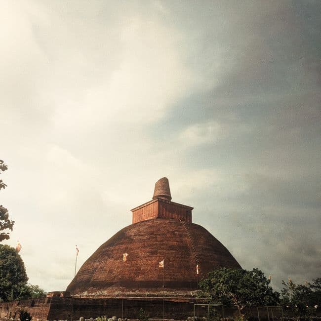 Album photo De SIGIRIYA à ANURADHAPURA puis MINNERYA