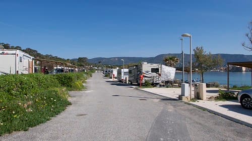 Camp du Domaine + le Lavandu
