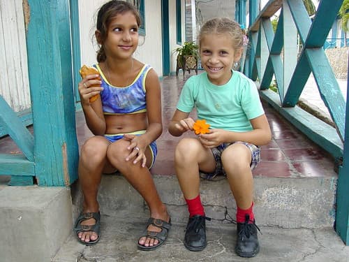 Girls on Step - Santiago de Cuba - Cuba