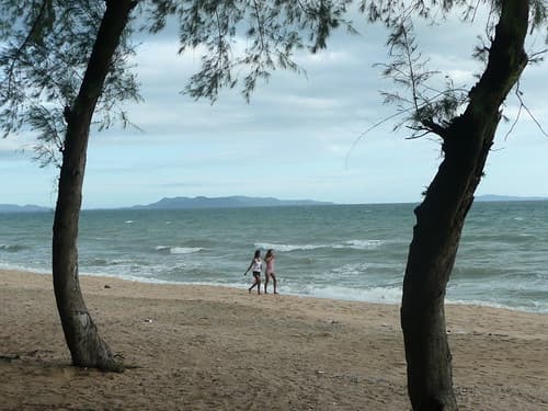 ชายหาด