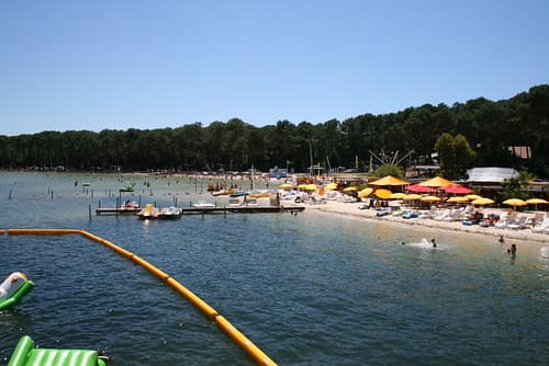 La plage de l'Idylle Cafe
