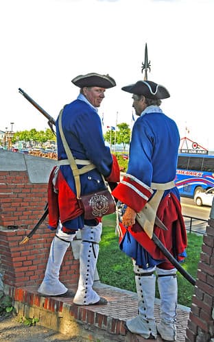 Quebec-7157 - French Troops.