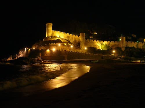 Tossa de Mar a la noche