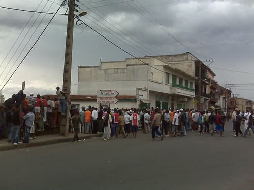 Du coté pharmacie ankadifotsy... échaufourrée  se passe en bas