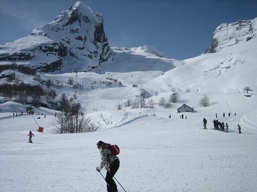 skiing at Gourette resort