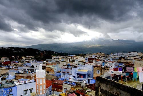 Ciel bas sur Chefchaouen