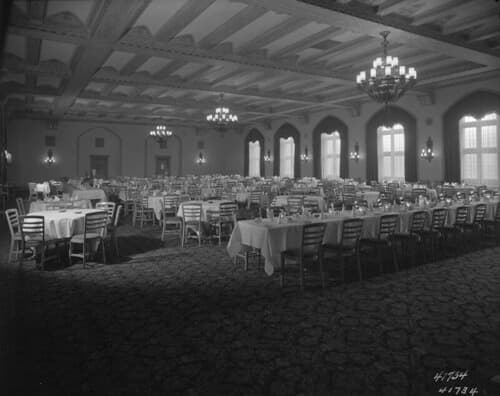 Vancouver Hotel - Banquet room, first floor / Salle de banquet de l’hôtel Vancouver (premier étage)