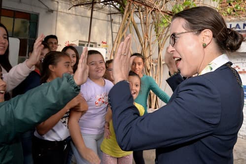 Emb. Keiderling visita Colonia del Sacramento