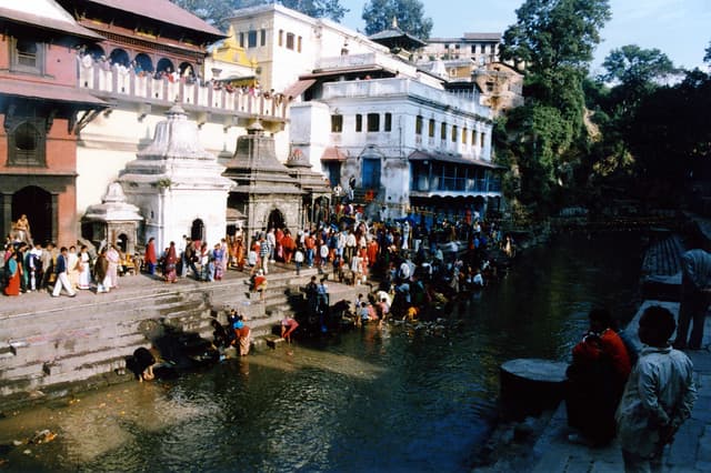 Katmandou et la vallée : 10 jours entre temples sacrés et randonnées himalayennes