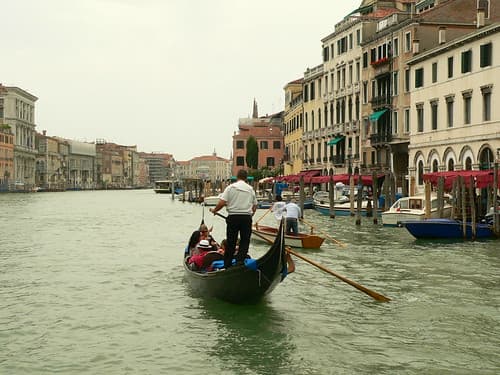 Gondola...