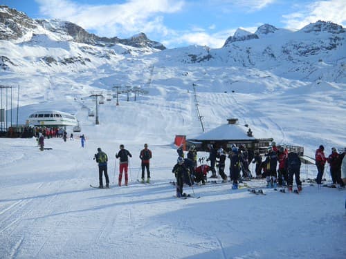 Apertura stagione Sciistica 2010/2011 a Cervinia