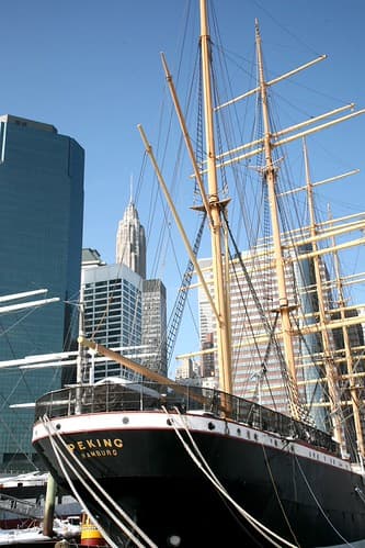 New York city, Lower Manhattan, South St. Seaport, Pier 17 : Flying-P Liner " Peking "