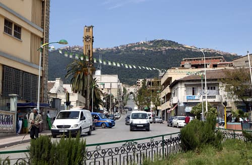 120402 Amazigh film honoured in Kabylie | تكريم الفيلم الأمازيغي في القبايل | Le cinéma amazigh à l'honneur en Kabylie