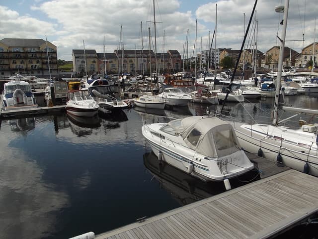 hotel marina