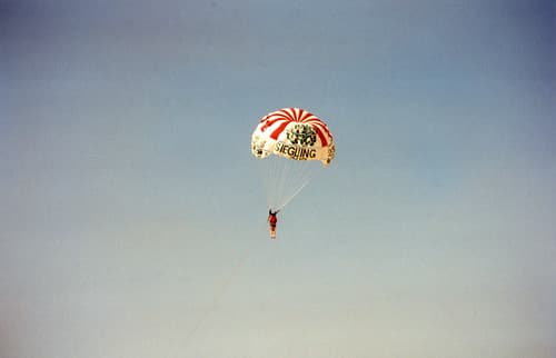 Mexique, Acapulco. Parachute ascensionnel