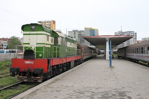 Tirana trein Dürres