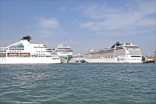Le port de croisières de Venise