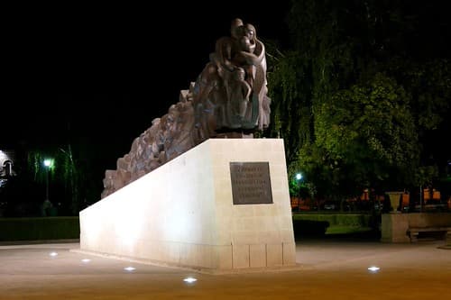 Hommage aux victimes du communisme 2