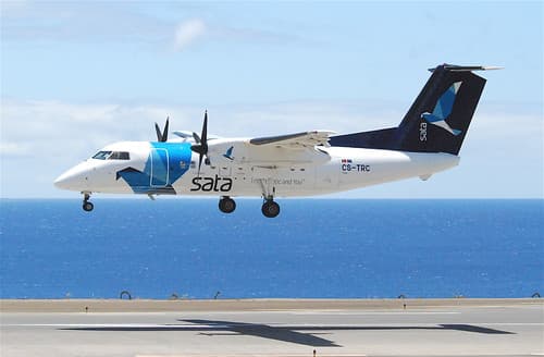 SATA Air Acores DHC-8-202Q Dash 8; CS-TRC@FNC;12.07.2011/607ae