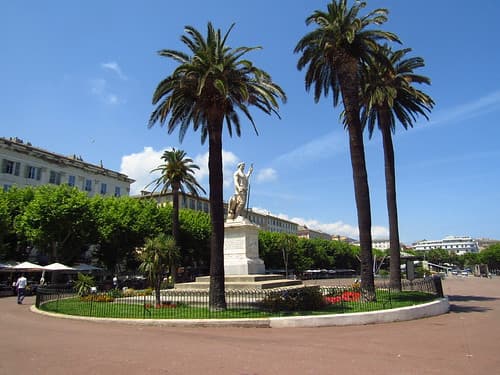 BastiaStatue