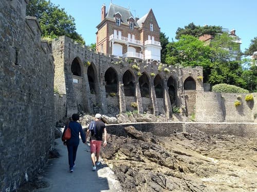 LES ARCADES