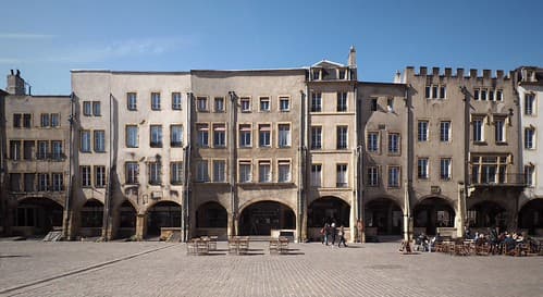 Place Saint-Louis